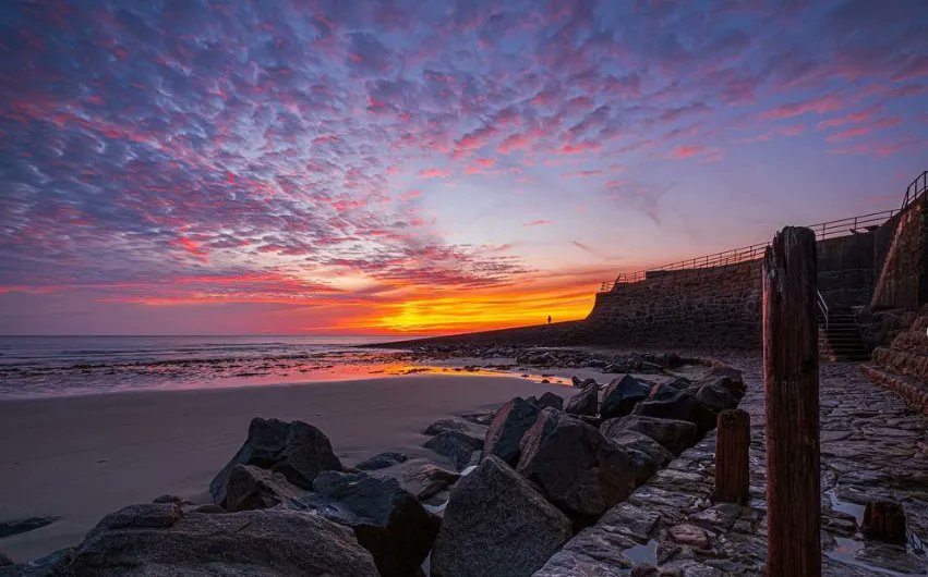 You should add catching the sunset out at St. Ouen's Bay to your weekend plans...

#WhyJersey #JerseyForBusinessForLife

📸 Huge thanks to Sid Ahlawat for letting us share this amazing shot!