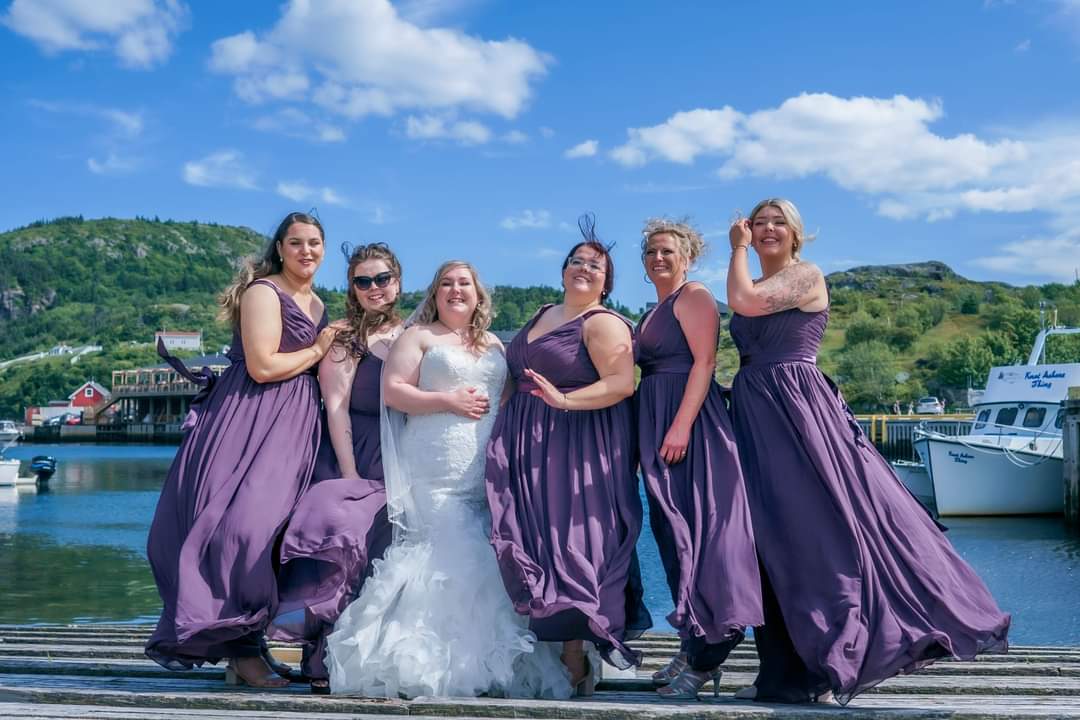 brittany_oh's tweet photo. Got our wedding photos back today and I'm in love https://t.co/w1vdJRZQvf