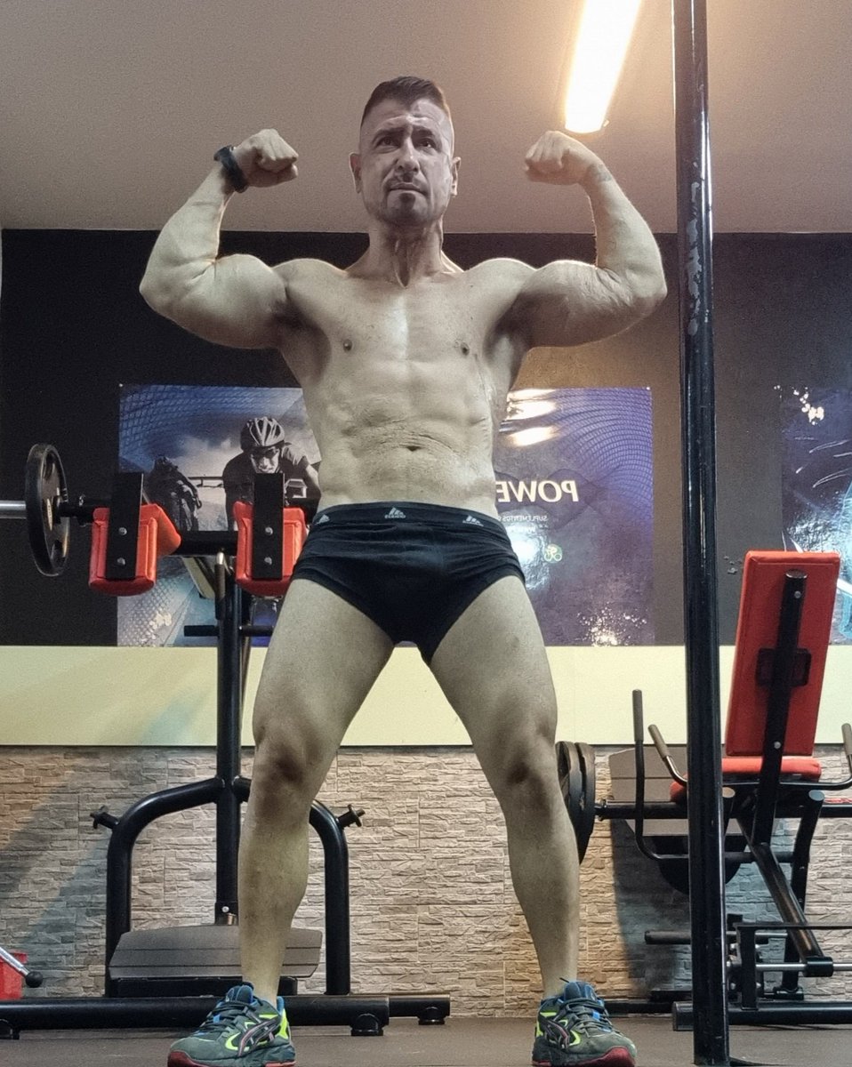 Raulmuscle's tweet photo. https://t.co/PtdnzkeMHM
#muscledomination
#fetish
@AlphasofFindom 
@RT4Masters2 
@rt_slave_ma 
@RTslavemaster 
@RTSubby_ 
@certifiedalphas 
@InfiniteAntonym 
@PesChule 
@EvalsR 
@PigRipe 
@UKCashSub2 https://t.co/090GHAkfmQ