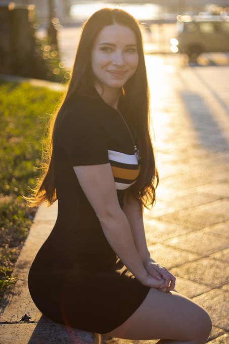 I was wondering, where are you from? 🤗  📸@palmacosplay https://t.co/FQIRLbIQqs<a class="tags" target="_blank" title="On Twitter" href="/?out=eyJ0eXAiOiJKV1QiLCJhbGciOiJIUzUxMiJ9.eyJpYXQiOjE3MTg0NjI4MjEsImlzcyI6InR3cG9ybnN0YXJzLmNvbSIsIm5iZiI6MTcxODQ2MjgyMSwiZXhwIjoxNzQ5OTk4ODIxLCJyZWRpcmVjdF91cmwiOiJodHRwczovL3R3aXR0ZXIuY29tL3BhbG1hY29zcGxheSJ9.IiBaXx4n4fGB5i4DFYEcfspVbYP3PACujeaiYUp59xpiNLe_RnG-SME6DsJFIhEtj_kaEyhM9I1Q2aV91gZF8w">@palmacosplay</a><a href="/tag/residentevil"class="tags"><span>#residentevil</span></a><a href="/tag/claireredfield"class="tags"><span>#claireredfield</span></a>