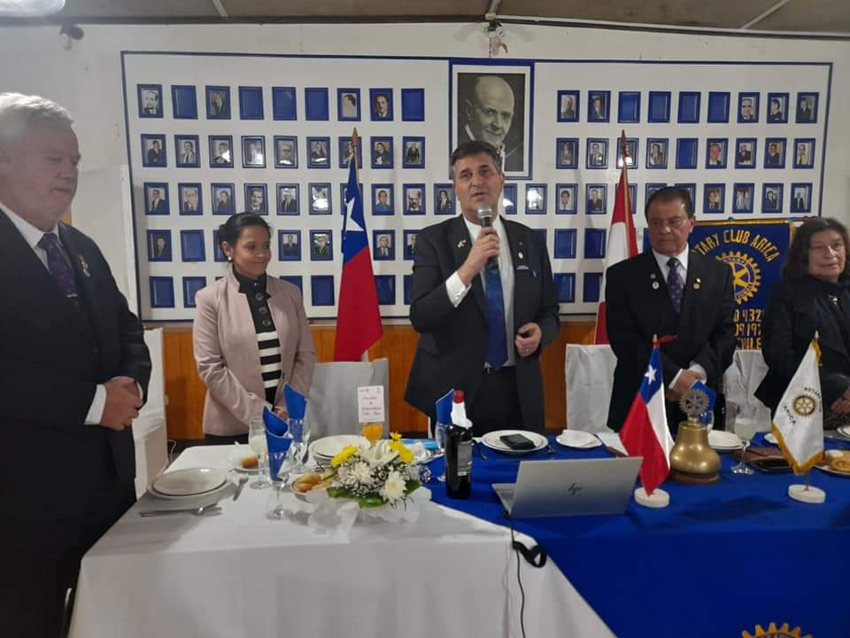 rcparinacota's tweet photo. Encuentro de Fraternidad entre los clubes rotarios de Chile y Perú, en donde estuvo presente nuestro GD Rodrigo Jarúfe, y Rotary Club Parinacota a través de nuestro Presidente Rainier Ronald Carreño Palma.

Una ceremonia cargada de amistad y Servicio a la Comunidad 🥳🥳🥳🥳🥳 https://t.co/wxULM1BmF3