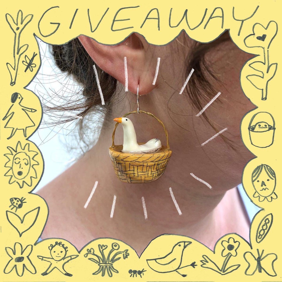 🔔EARRING GIVEAWAY🔔
To promote my shop update tomorrow 7/30, I’m giving away five pairs of earrings ✨🧵