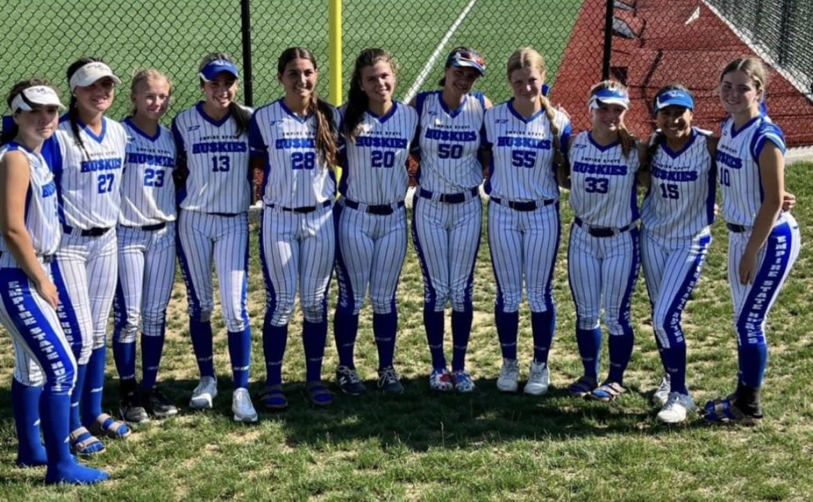 HotleKat's tweet photo. Wrapped up the season in Indy this  week but couldn’t have asked for a better group of girls to do it with. Thank you @State16USelect @chrisrowan2323 &amp; @KeithHotle for pushing us everyday to be better!💙Time to start grinding for the fall season! @Johnknopf10 @IHartFastpitch https://t.co/LppxcXDf0B