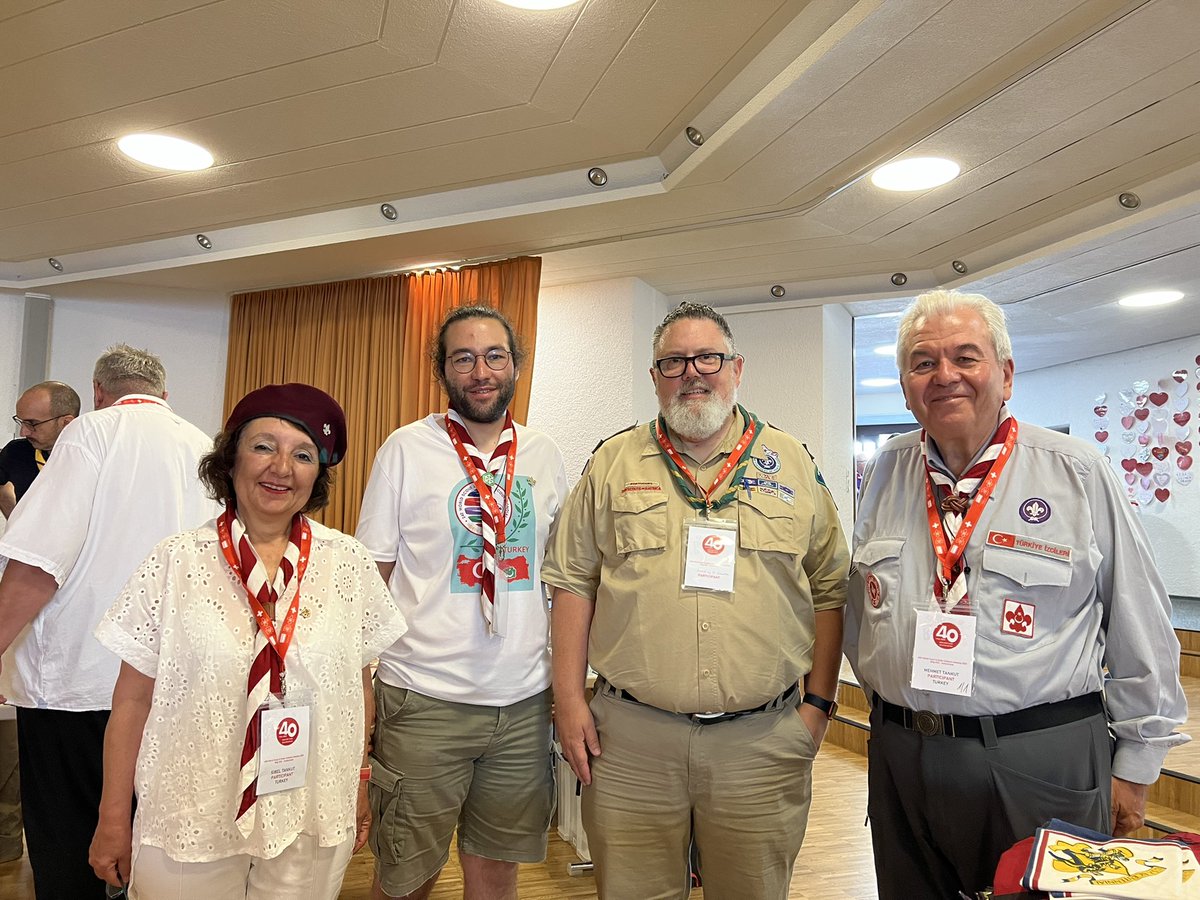 WardleGeoffrey's tweet photo. Been a great day with other Scouting Memorabilia collectors @wsgcm2022 #Scouting #memorabilia #BSA #wosm #wsgcm https://t.co/158GCbkUDP