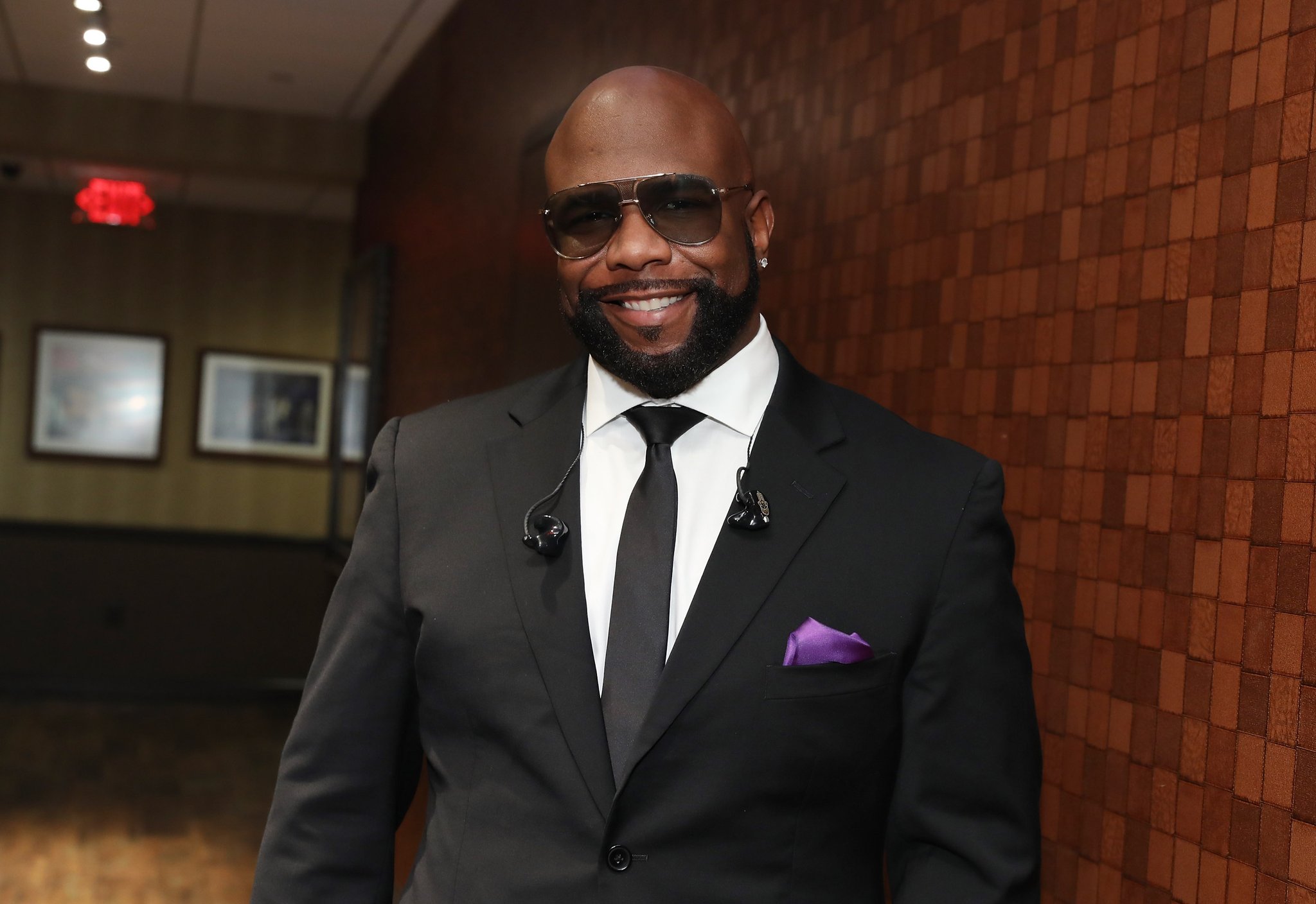 Happy birthday Wanya Morris! Tune into to celebrate with music video blocks at 2pm and 10pm EST! 