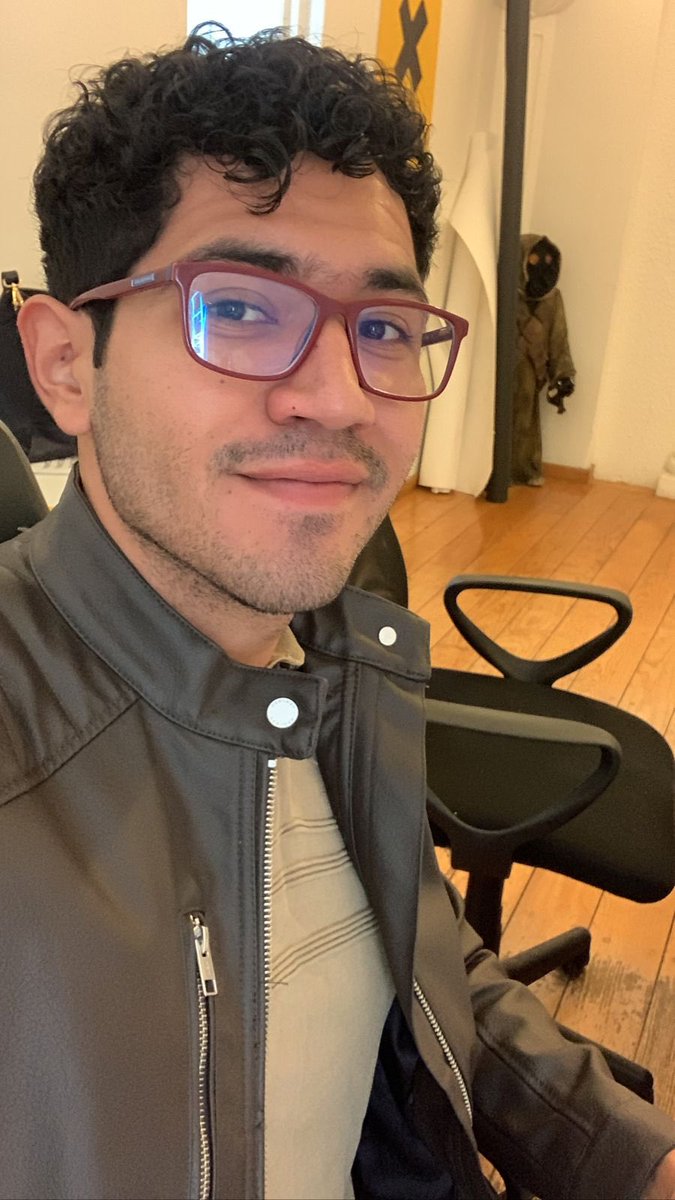 ayTom_'s tweet photo. 🤓 https://t.co/VocIn6PJX4