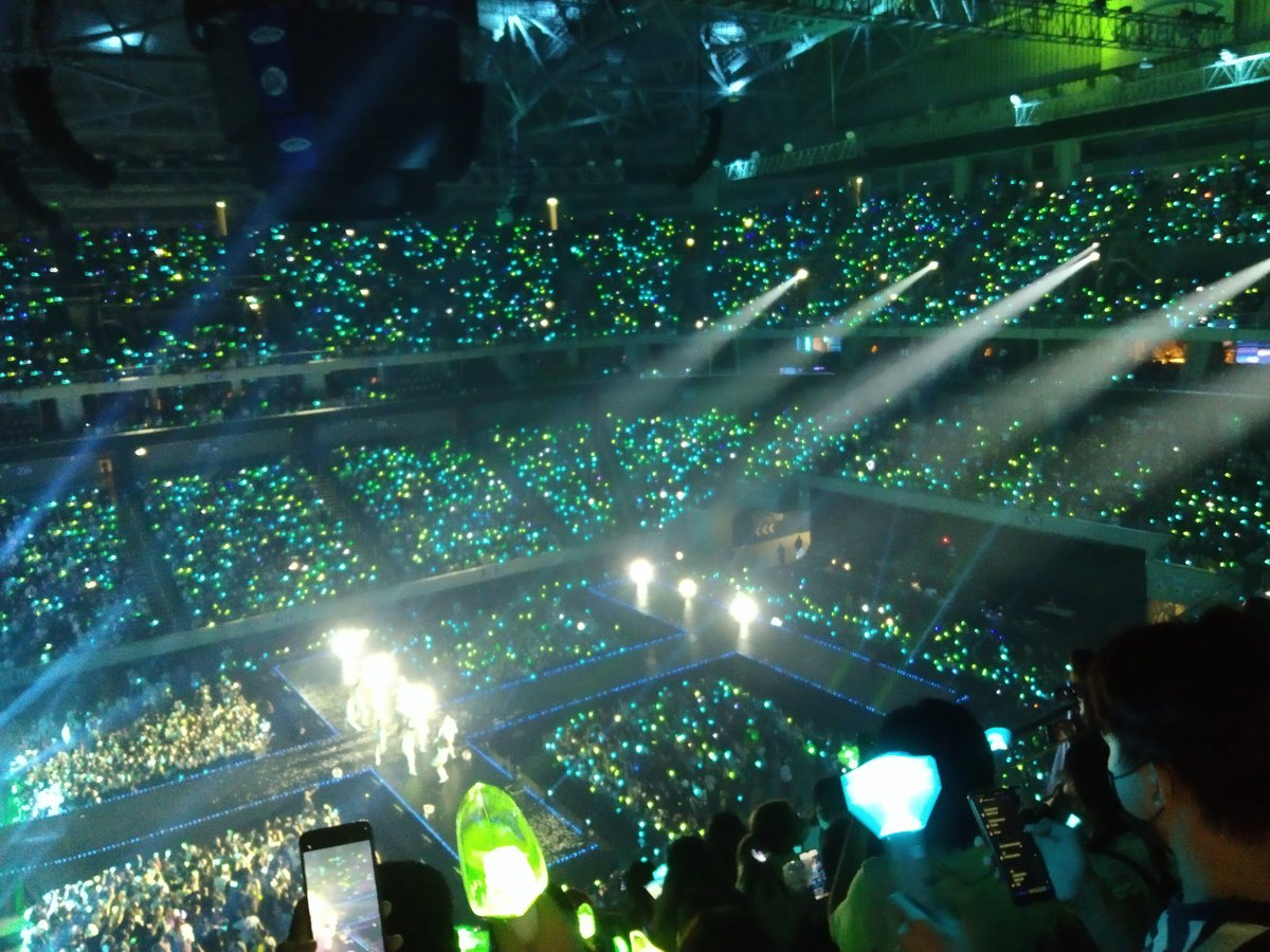the arena when             the arena when       
treasure is                      jackbam is
performing                     performing
 
#FordaPeaceful