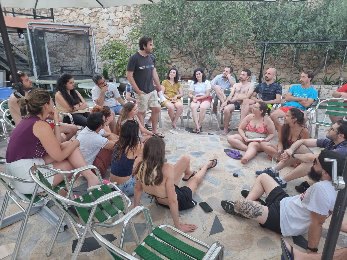 4 días compartiendo ideas, experiencias, conocimiento y buenos momentos con 50 divulgadores. Esto es <a href="/cienciascenio/">Scenio</a> y es lo más bonito del mundo.
¿Quieres formar parte? Buenas noticias, el plazo está abierto para nuevos miembros.
Apply now!