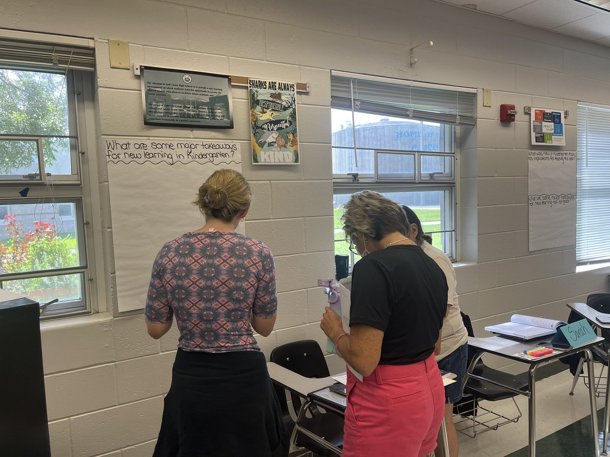 Andrea Strom tweet media