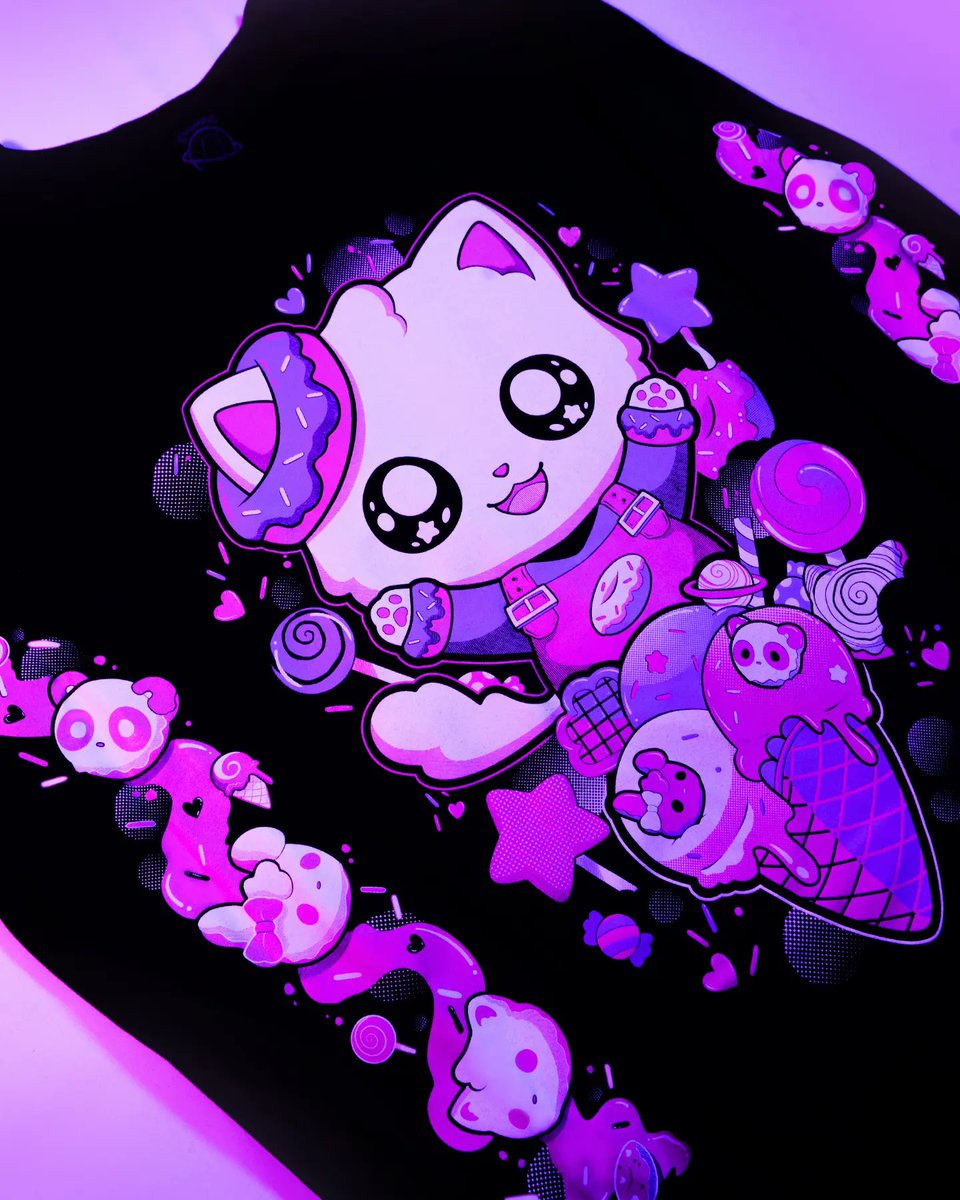 I will save the cosmos... but first, CANDY 🍬💙

Here's a closer look at our Sugary Sweet Longsleeve T available NOW on our online store 💙🍬

💙 Available in sizes S - 4XL 💙