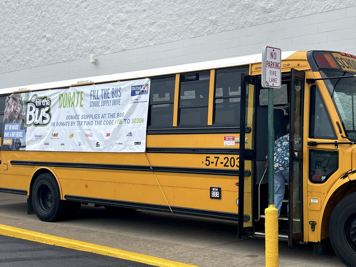 LiveSpringdale's tweet image. The United Way was doing their annual “Fill The Bus” school supply drive! My kid wanted to help out so we filled two bags. Get over to Walmart Store 54 on Pleasant and help them out today so they can help the kids of Springdale!