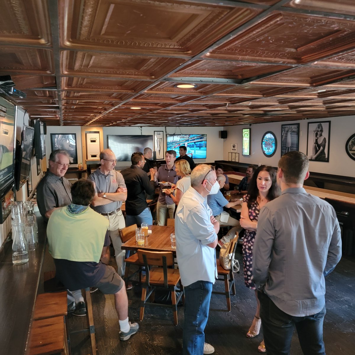 UTechLicensing's tweet photo. August's #AdventuresinInnovation IR/Startup Networking Mixer with @AltitudeLab was a success! Stay tuned for PIVOT Center's next #AdventuresinInnovation event Nov. 15 #upivot #utahstartups https://t.co/UTVfMmOFGf