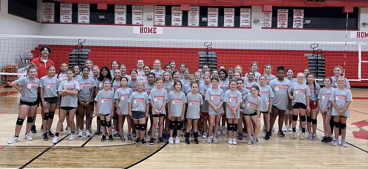 SplendoraVB's tweet photo. Youth Camp 2022 is in the books! Thank you to all the parents, coaches, and of course our awesome campers for such a great turn out! https://t.co/sUlzwDVjJO