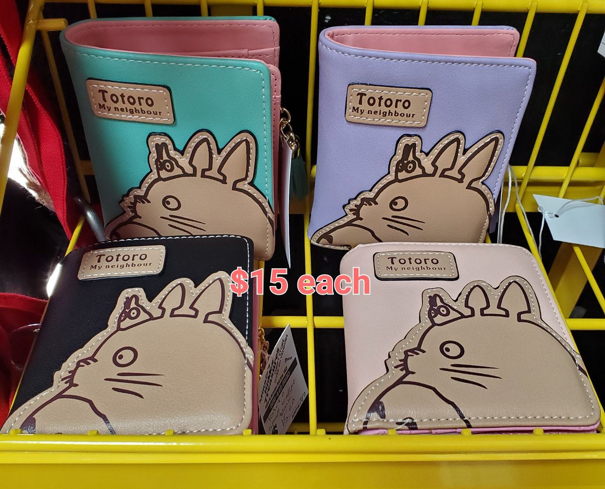 MinniesTreasure's tweet photo. Totoro wallets 🥰 https://t.co/5mdB6ZGF7z