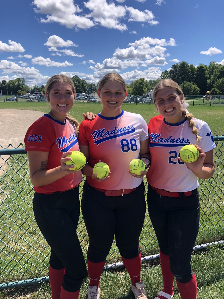Outscored our opponents 35-6 in 2 games this morning at the Storm Classic in Holland! Bats are on 🔥🔥<a href="/rayeburke2023/">rayannah burke</a> <a href="/reganmurray88/">Regan Murray</a> &amp; Sara! Total team effort so let’s enjoy the Beach!