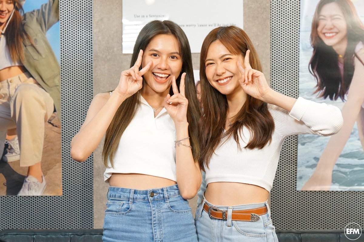 nns3103's tweet photo. แต่งตัวคุมโทนแฟน https://t.co/nlw4NLNLw4