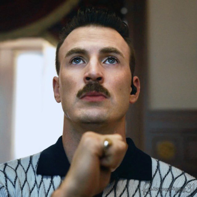 evans_armas's tweet photo. 🚨|NEW #moviestill 
@chrisevans as #LloydHansen    in #TheGrayMan    
Check out this link here👇
https://t.co/ROnngEnX21…

#ChrisEvans #trashStache    #ChrisTache    #theunstoppable https://t.co/NcLfseB6Ov