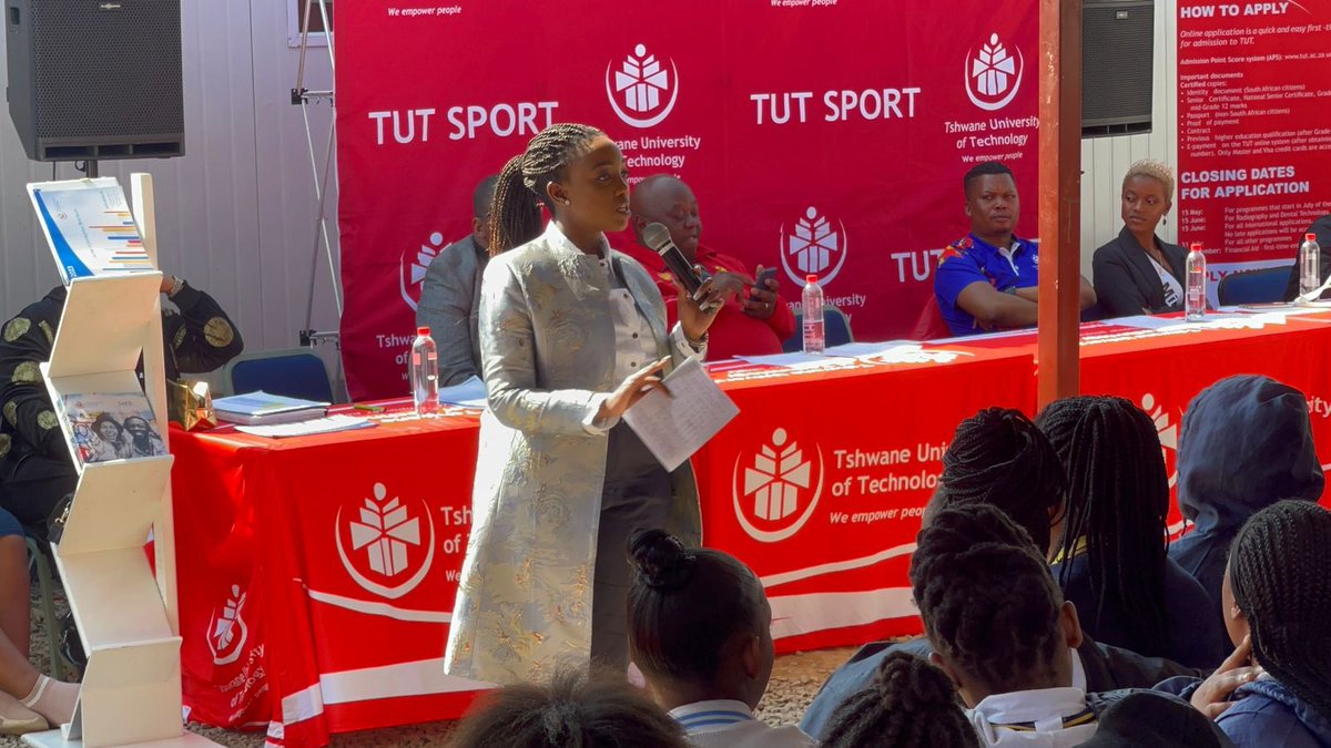 Tshegohaco Moagi on Twitter "Earlier today I had the privilege of interacting with learners