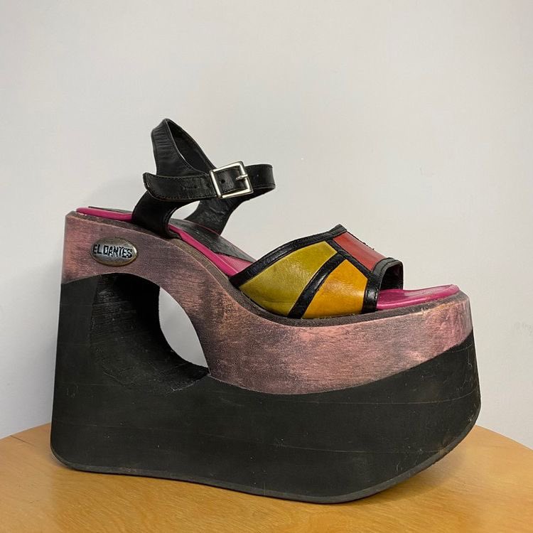 mxssyast's tweet photo. el dante's vintage shoes https://t.co/KXWbAA7Ev3