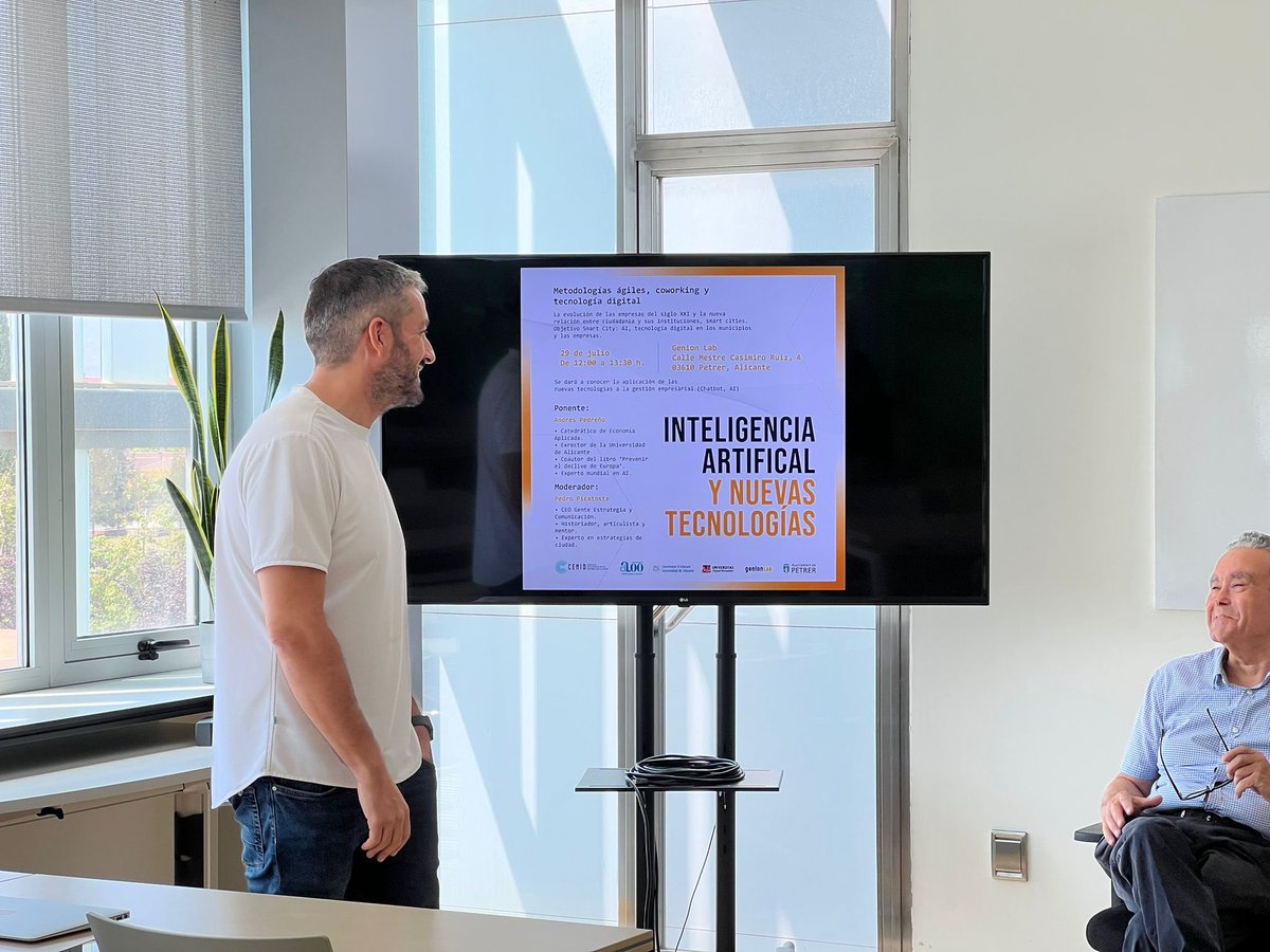 Un lujo tener hoy en @GenionLab a uno de los grandes visionarios de nuestra tierra, <a href="/andres_pedreno/">Andrés Pedreño Muñoz</a> y compartir impresiones con nuestra comunidad más tecnológica. Gracias a <a href="/Cenid_Alicante/">CENID</a> <a href="/dipuAlicante/">Diputación de Alicante</a> <a href="/UA_Universidad/">Universidad de Alicante UA</a> <a href="/UniversidadMH/">UMH</a>