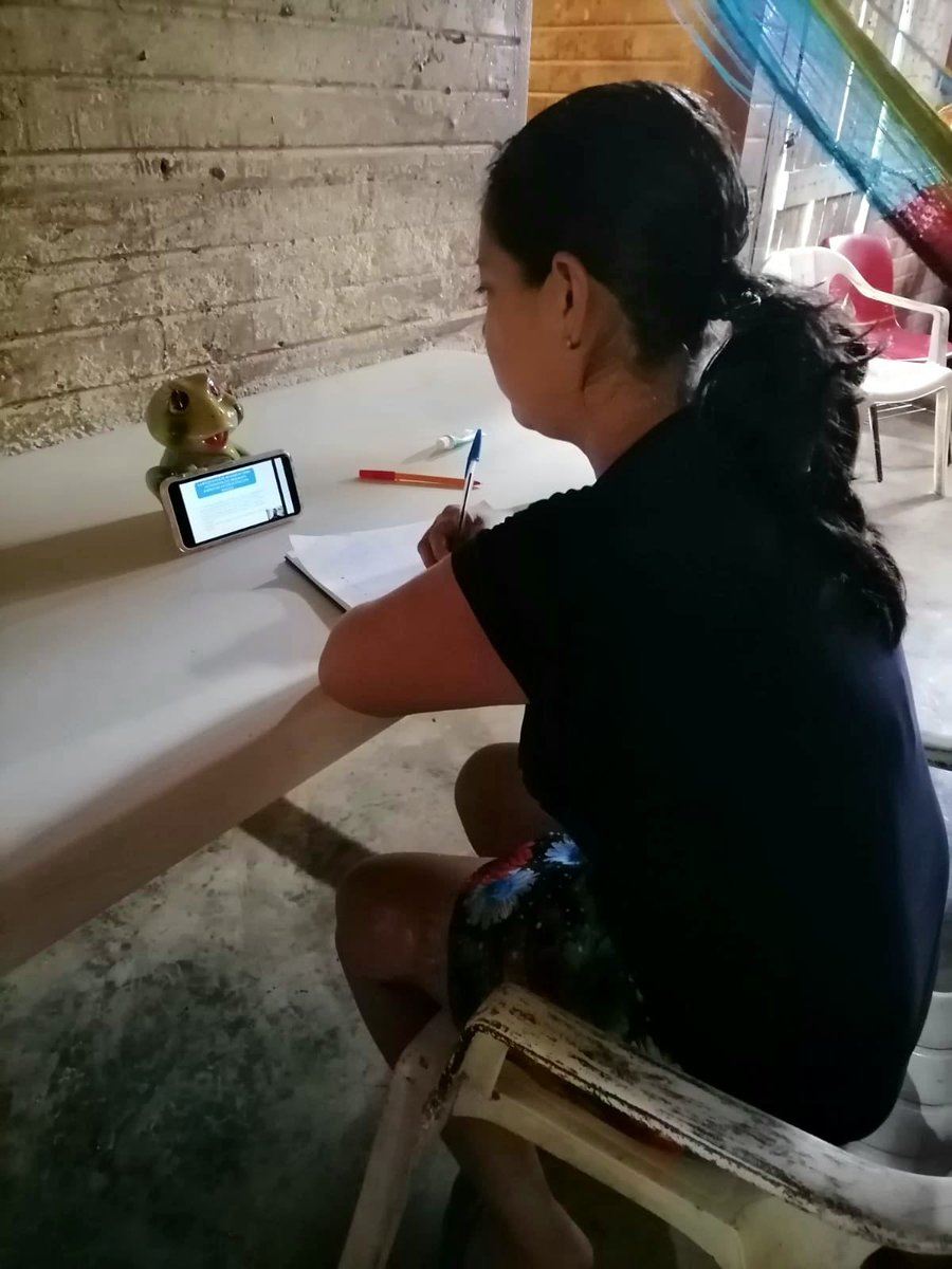 Raul_PaulinH's tweet photo. Los jóvenes juegan un papel fundamental en el fomento y desarrollo de la economía social, el curso del INAES junto con #SembrandoVida y Jóvenes Construyendo el Futuro permitirá detonar proyectos innovadores de emprendimiento colectivo #MentesEmprendedoras #Becarios https://t.co/UwkJ4XWyzY
