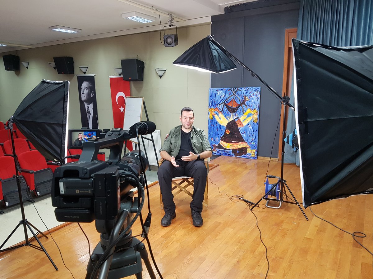 netlab_media's tweet photo. 🚀 Bugün @SavunmaSanayiST Genel Yayın Yönetmeni @aniIsahin ile çok keyifli bir söyleşi yaptık 📽️
Yakında Youtube kanalımızda 💥
https://t.co/Gmsvf2RR1E
#dijitalhabercilik #netlab #ilef https://t.co/iLSbH8ZDR5