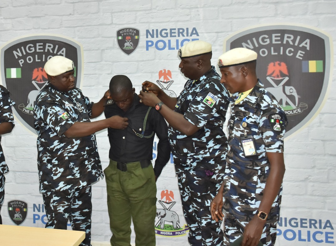 PRESS RELEASE
POLICE DISMISSES, DE-KITS POLICE INSPECTOR IN VIRAL VIDEO
The Nigeria Police Force has dismissed one Mr. Richard Gele, the Police Inspector caught in a viral video dignifying and justifying extortion of members of the public and ...