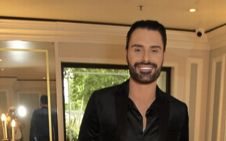 dailystar's tweet photo. #RylanClark breaks silence over #DeclanDoyle romance rumours after split from husband
https://t.co/VL5Ma0BMr6 https://t.co/AV9ilzXpui