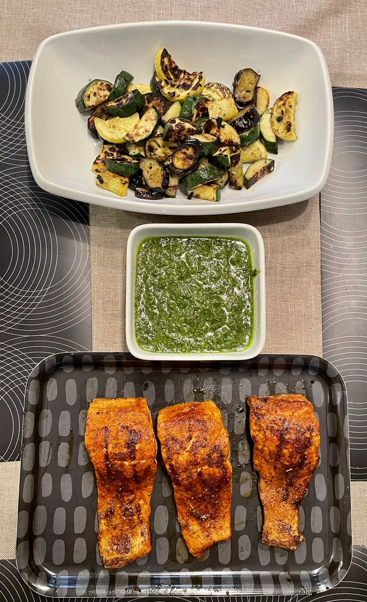 tonightsmeal's tweet photo. Jul 28: Grilled salmon (sockeye) w/gremolata, &amp; grilled squash &amp; eggplant. Back from our vacation in Europe and it’s nice to be cooking again! https://t.co/eOjaXAWM3V