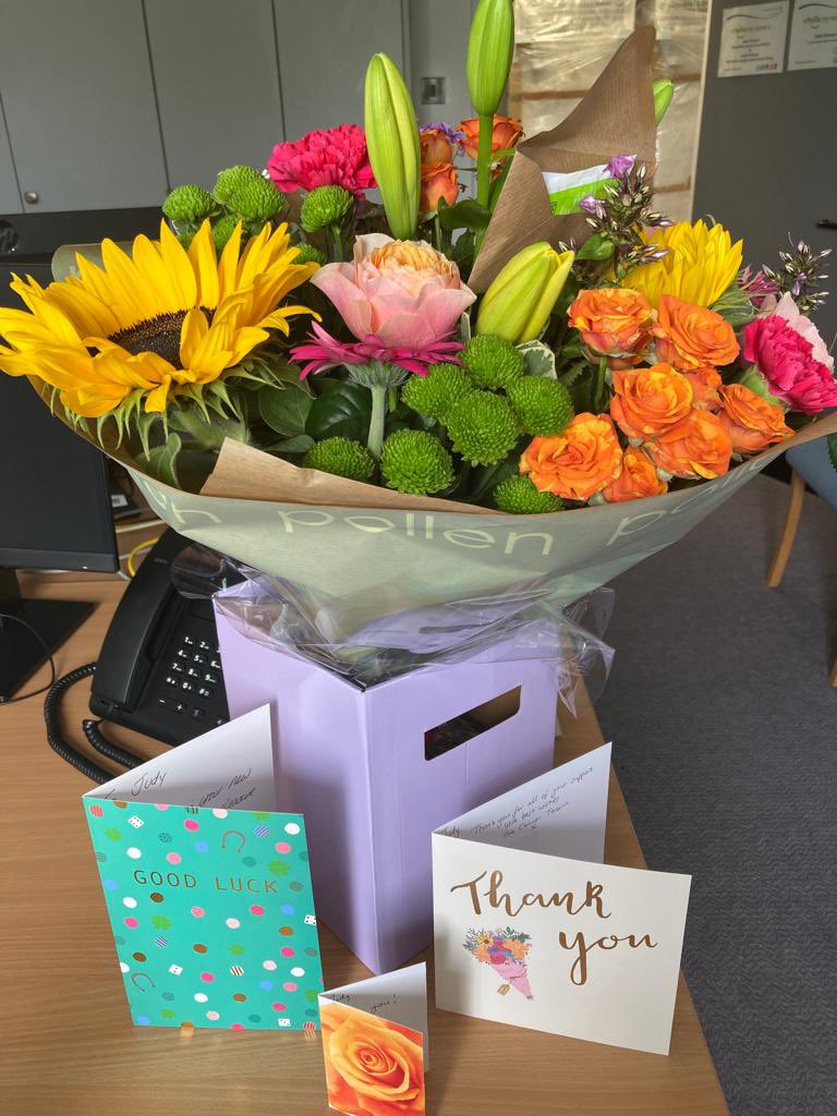 Last day of secondment to the cancer centre <a href="/Leic_hospital/">Leicester's Hospitals</a> Thank you for the lovely flowers. Great team to work with doing a fantastic job to support our patients. @SVNancarrow
