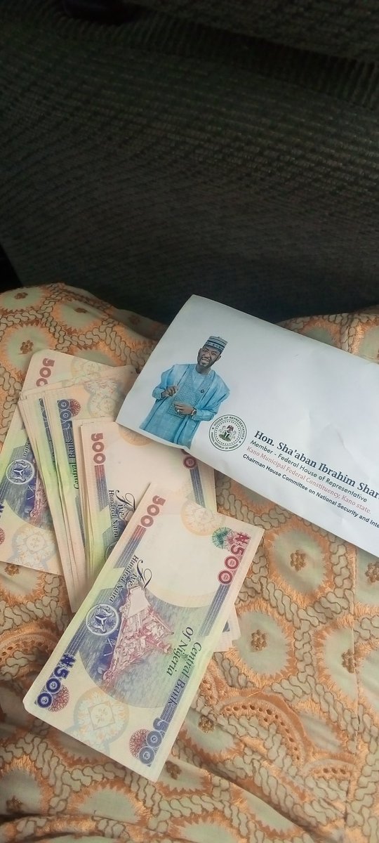 KmcZarah's tweet photo. I never regret to be your supporter jagora @Shaabansharada may almighty Allah should bless you abundantly 
@FirstLadyAisha
@MBuhari @AbbaGanduje @GovUmarGanduje @OfficialAPCNg @APC_NatLeader @KanostateNg @femigbaja @HouseLeaderHoR @SpeakerGbaja @ProfOsinbajo https://t.co/vXamakwHIJ