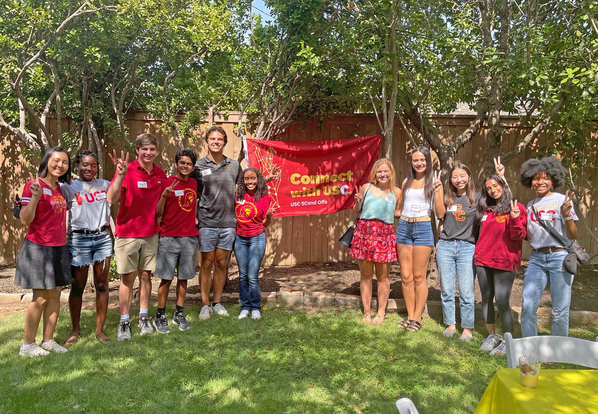 USCAlumni's tweet photo. This summer marked the return of our in-person SCend Offs, where #USCAlumni hosts and volunteers welcomed the newest members of our #TrojanFamily at local receptions around the globe.
Here are some of our favorite photos from #SCendOffs so far. Welcome Trojans, and Fight On! https://t.co/M7WGthZ1eV