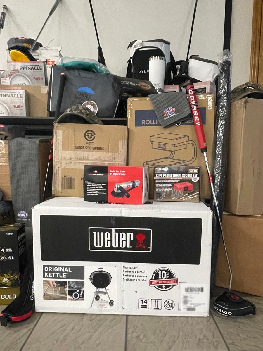 UTMGladeSpring's tweet image. Getting our prizes ready for our #upcoming 2022 Utility Trailer Glade Spring Golf Tournament! Here's a sneak peak 👀 Can't wait to enjoy the delicious food too!