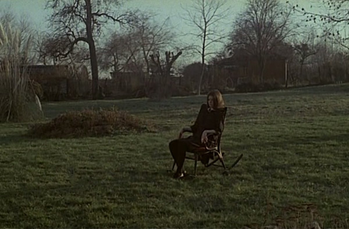 discoslob's tweet photo. Melting heatwave brain. #theescapees #jeanrollin #film https://t.co/hRakPEYhUB