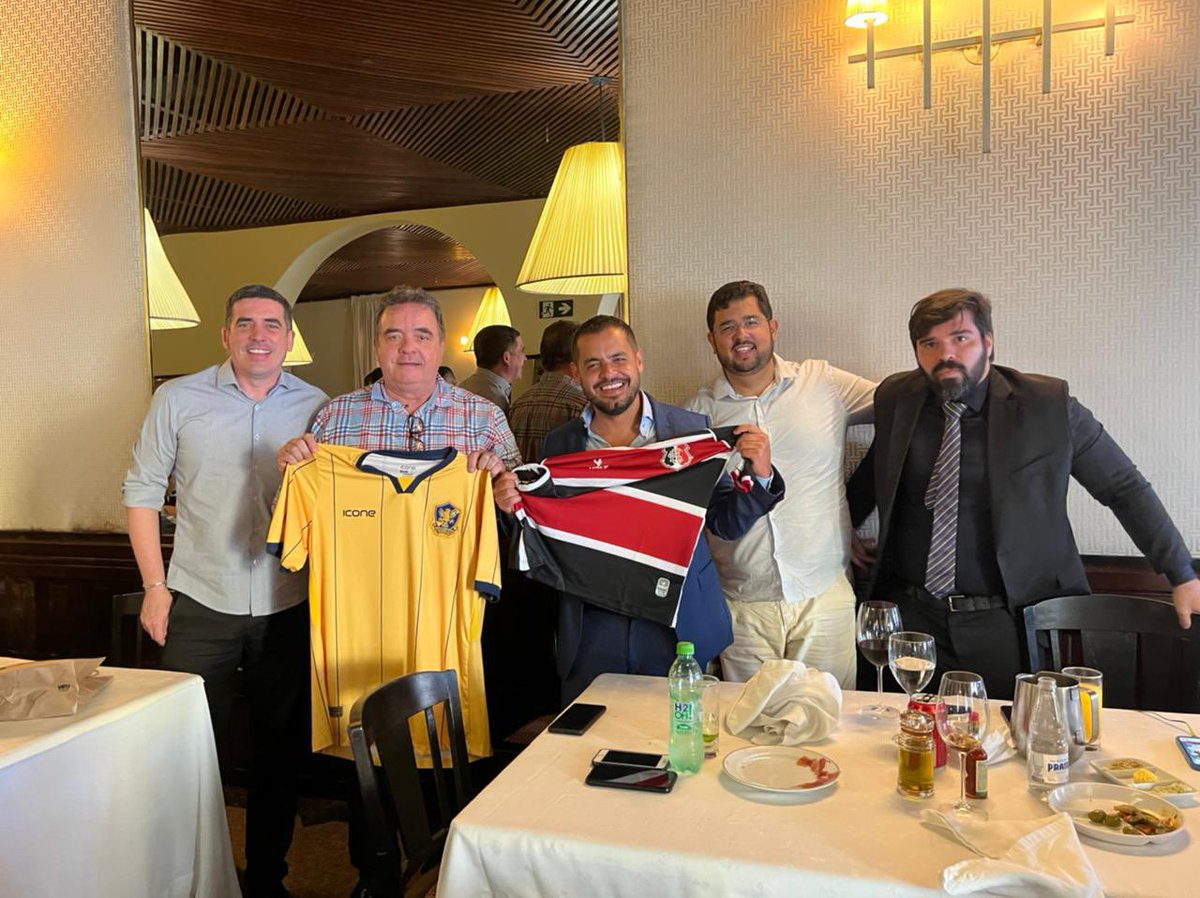 tininhoscfc's tweet photo. Acordo celebrado, viva o futebol pernambucano 🤝👏🏼⚽️ https://t.co/Lp2ZvutOjY