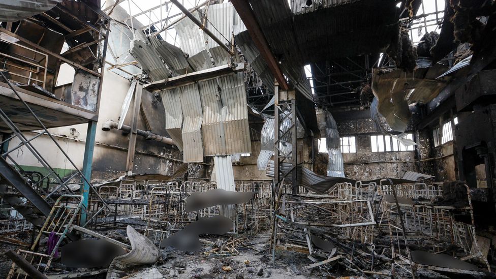 khodorkovsky_en's tweet photo. Only in the last 24 hours 🇷🇺 army has:
- published a video where they castrate a live 🇺🇦 prisoner
- hit a bus stop in Mykolaiv with cluster munitions, killing at least 5 people, injuring 12
- killed at least 40 🇺🇦 prisoners of war from Mariupol/Azovstal and blamed 🇺🇦 for attack. https://t.co/kgjwxwJXHe
