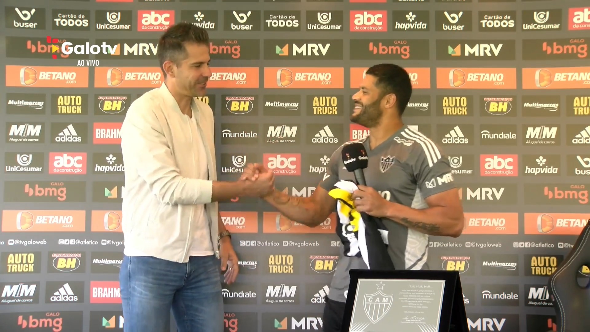 Após completar 100 jogos, Hulk destaca orgulho em vestir a camisa do Atlético