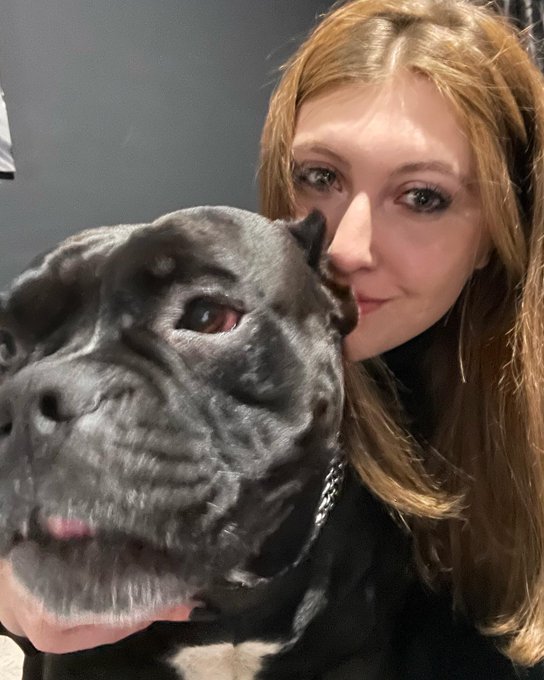 My big friend🥰🥰 #americanbulldog #dogs #beatifulboy https://t.co/INP7bB4XZp<a href="/tag/americanbulldog"class="tags">#americanbulldog</a><a href="/tag/dogs"class="tags">#dogs</a><a href="/tag/beatifulboy"class="tags">#beatifulboy</a>