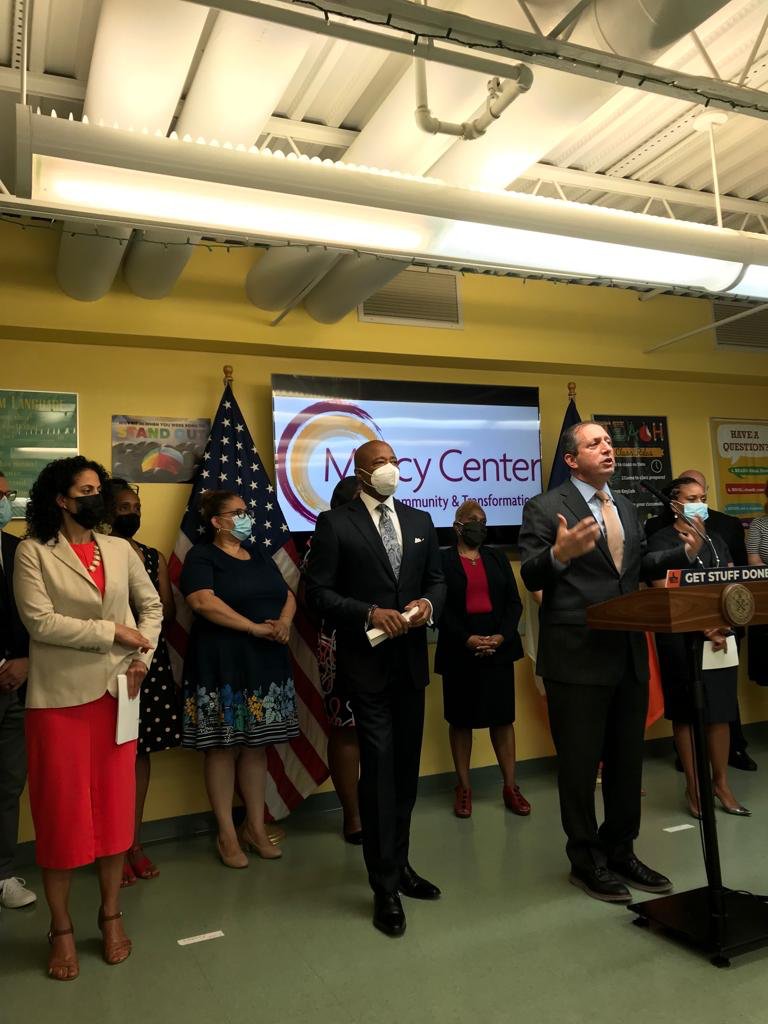 aero_kleen's tweet photo. Event ended over 2 hours ago BUT the messaging is vlear form parents, educators and advocates #mrswag #MayorE Restore $469million to the education budget Why wait on a judge's decision... That's your TP when asked by reporters this AM at this event.. #Restorethecuts @ny4rjps https://t.co/ZUDu2YD3ra