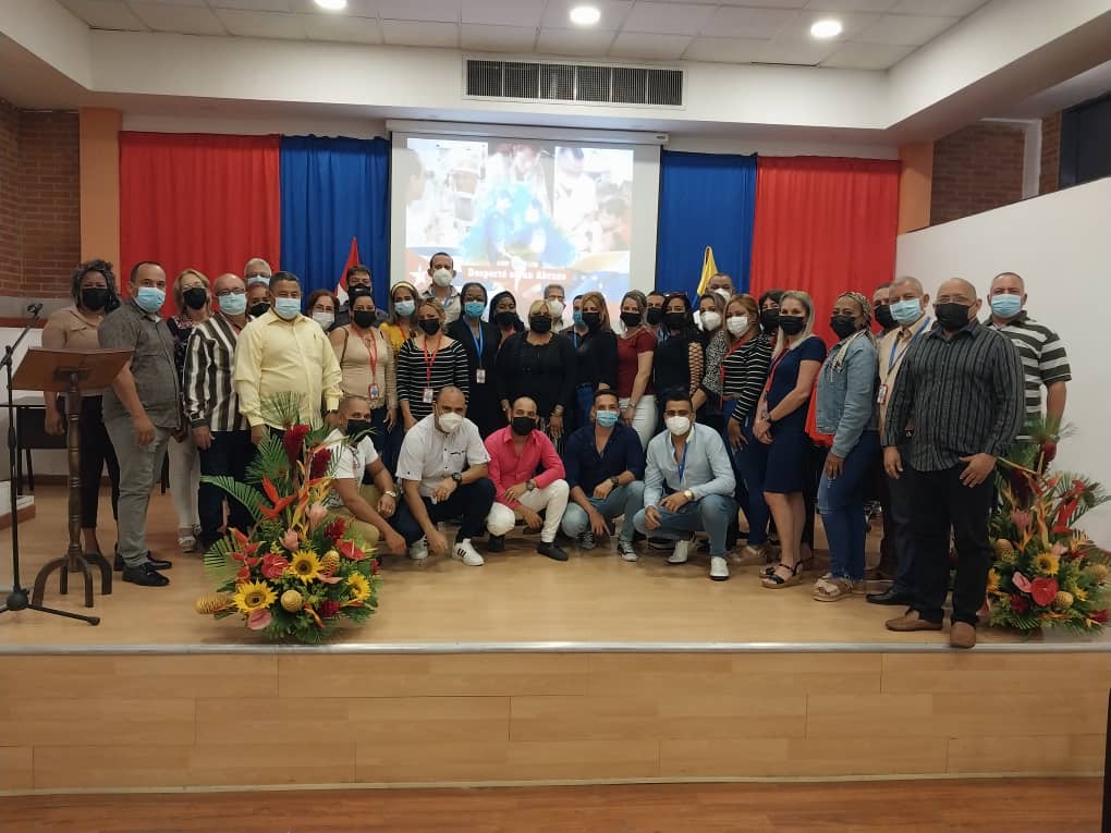 La Comisión No. 3 integrada por los Vicejefes Integrales de los 24 estados, en el Balance Técnico de la Misión en su segunda jornada. Una foto que quedará en el recuerdo de todos los participantes. El Dr. <a href="/MisaeVJI/">Misael1972</a>, los preside. 

#CubaPorLaVida #CubaPorLaPaz #CubaCoopera #Cuba