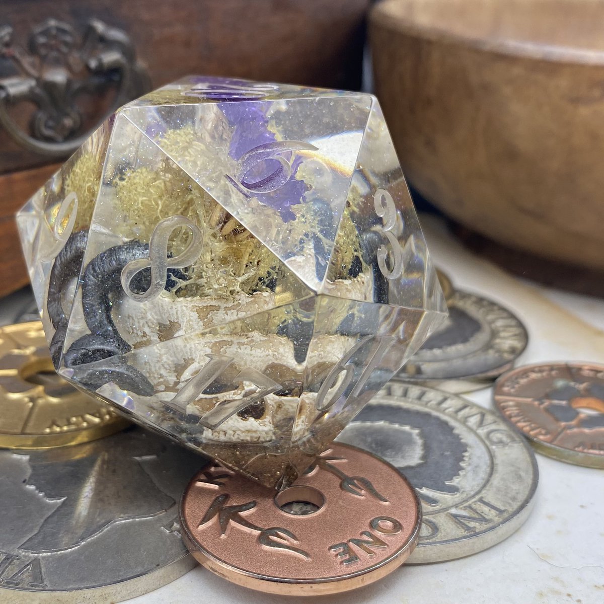 These Gorgeous Ladies are all heading to the website this weekend, they’ll be landing at 18:00bst for subscribers and 19:00bst for everyone else

Previews for most of this months new creations are up in the new arrivals section. 

#handmadedice