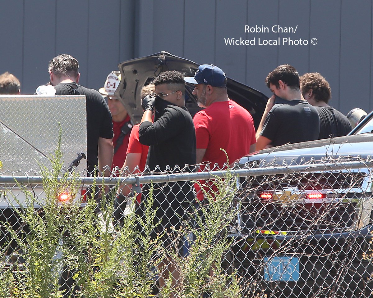 JC Oviedo on Twitter "RT RChan_mariner PHOTOS Battery fire at