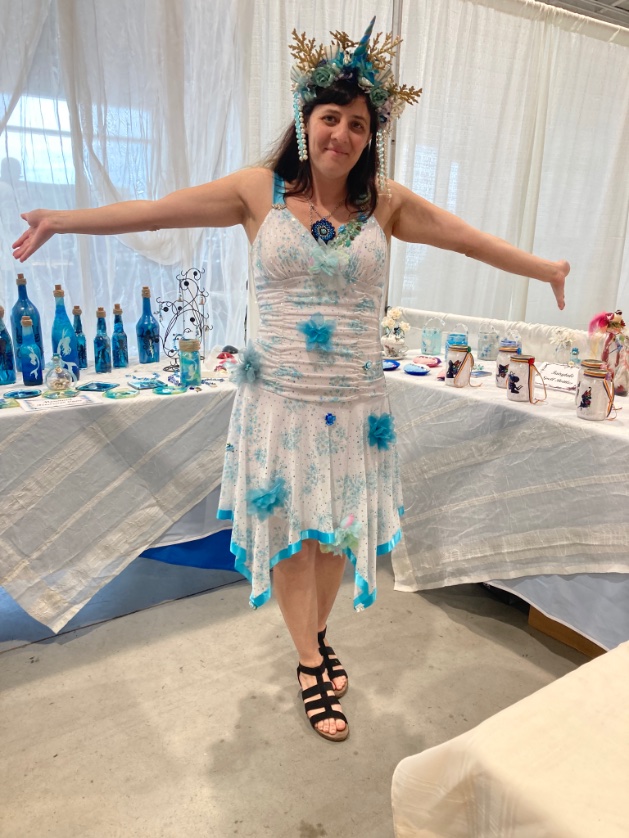 QueenPlot's tweet photo. Todayβs Ocean Rennisance costume #mermaid #ocean #fairy #waterfae https://t.co/nsHIHEVxaN