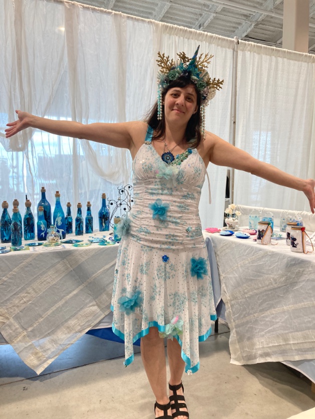 QueenPlot's tweet photo. Todayβs Ocean Rennisance costume #mermaid #ocean #fairy #waterfae https://t.co/nsHIHEVxaN