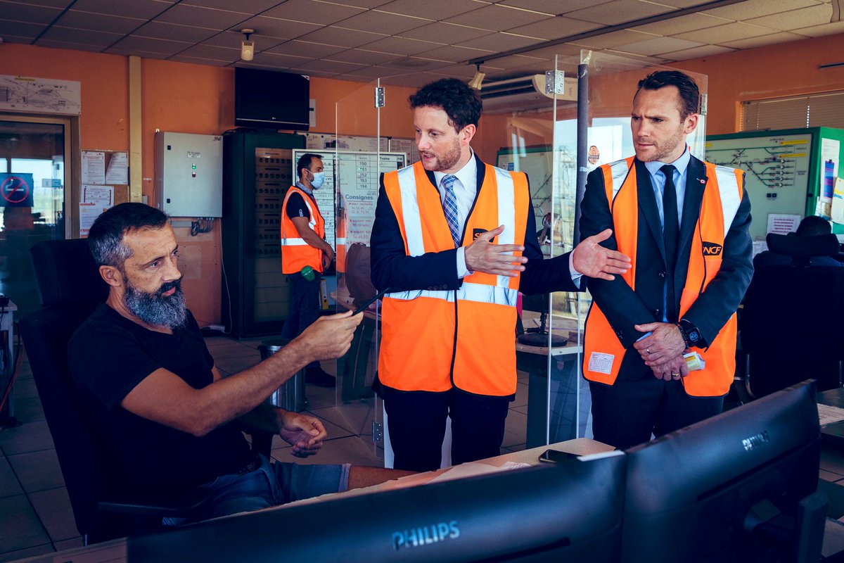 CBeaune's tweet photo. #Ferroviaire | Le train, c’est aussi le fret ! L’Etat réinvestit, comme ici à la gare de triage de #Miramas, un site stratégique pour Marseille, Fos et toute la région 🇫🇷🌳🚊 https://t.co/Rs3xMNQ30x
