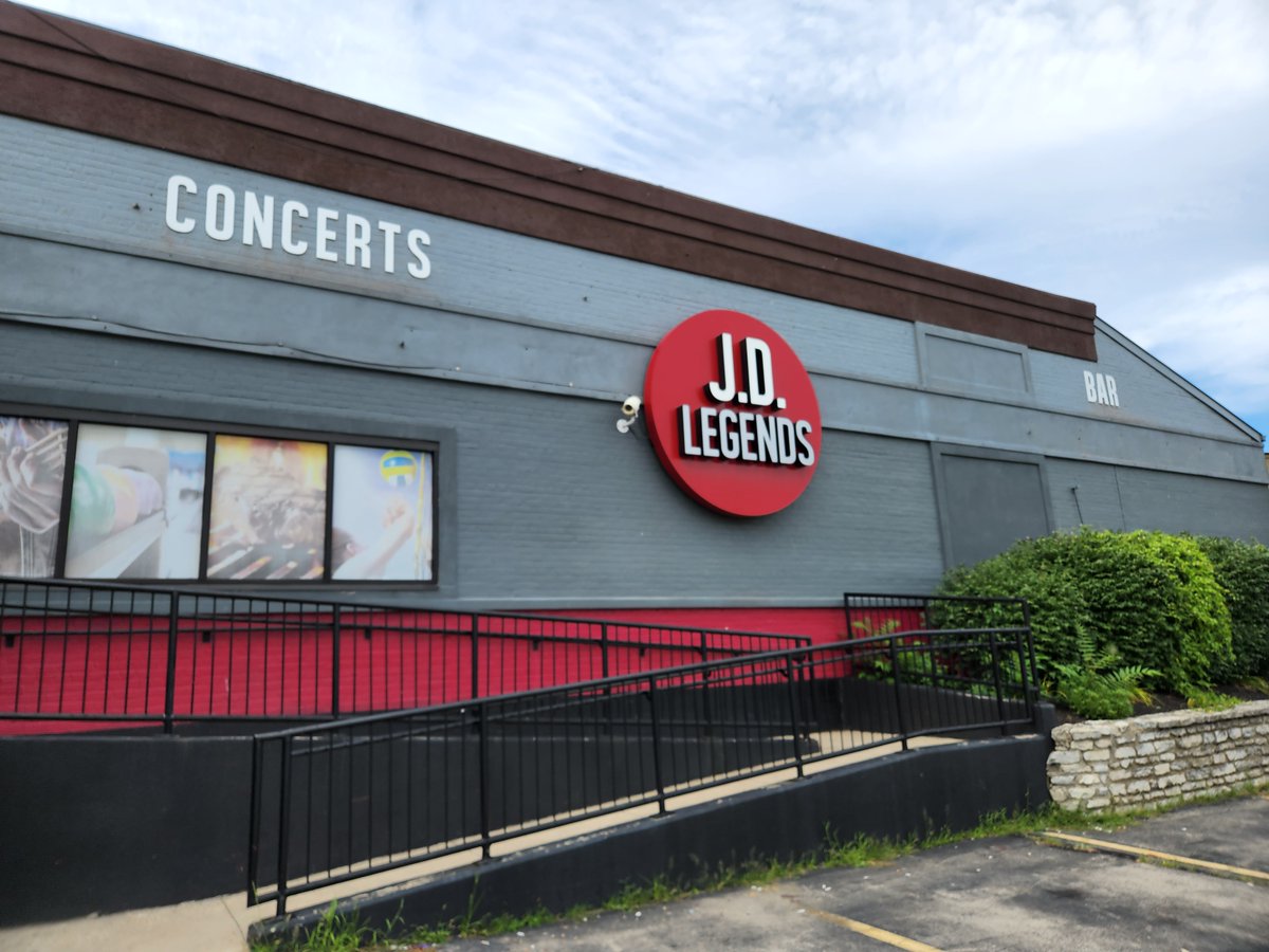 anderssonmarten's tweet photo. Come out and rock with us tonight at JD Legends in Franklin, OH! #martenandersson #martenanderssonbass #litaford #bobbyrock #patrickkennison #kissmedeadly #hungry #closemyeyesforever #backtothecave #cherrybomb #playinwithfire https://t.co/KuJdlSuZSB