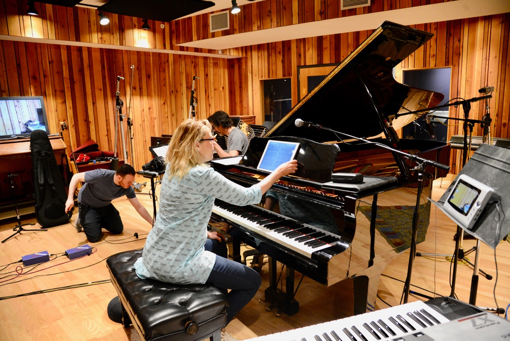 BethFalcone's tweet photo. The studio is my happy place.  There is nothing like the feeling of recording your own music with a STELLAR cast of artists.  #pinchme #happyplace #wandasworld https://t.co/ET9qur58WM
