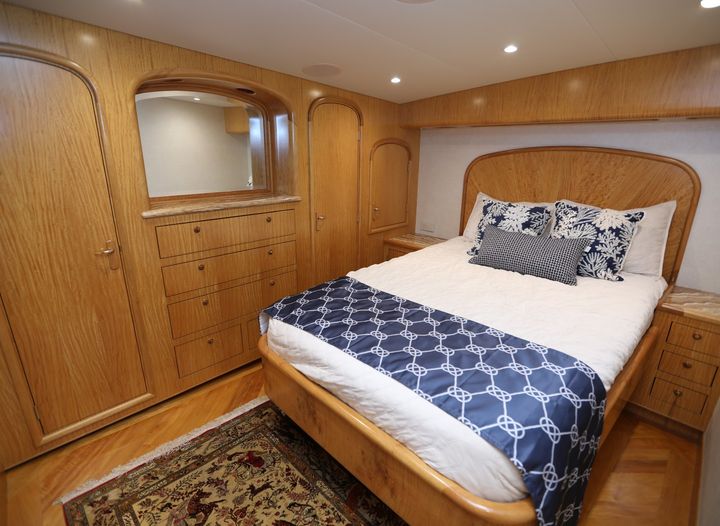 MacGregorYachts's tweet photo. Your new home away from home with Whiskey Kilo!

This 66' Hines Farley 2004 features 3/3 living accommodations- you and your guests will never want to leave!

Contact Jamie MacGregor for more details or to schedule a showing 561.762.5492 or jamie@macgregoryachts.com https://t.co/uegL7Y1Kjj