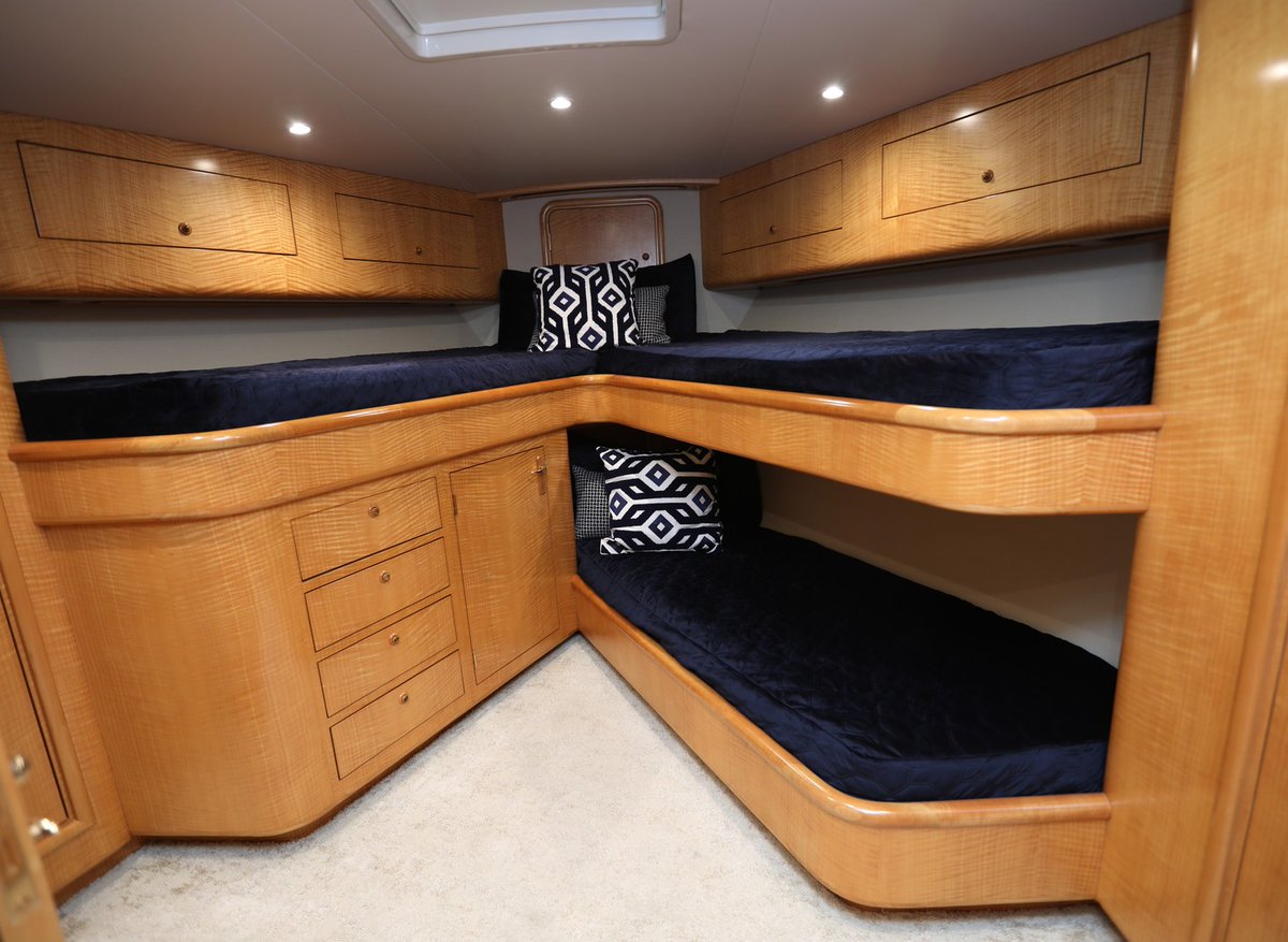 MacGregorYachts's tweet photo. Your new home away from home with Whiskey Kilo!

This 66' Hines Farley 2004 features 3/3 living accommodations- you and your guests will never want to leave!

Contact Jamie MacGregor for more details or to schedule a showing 561.762.5492 or jamie@macgregoryachts.com https://t.co/uegL7Y1Kjj