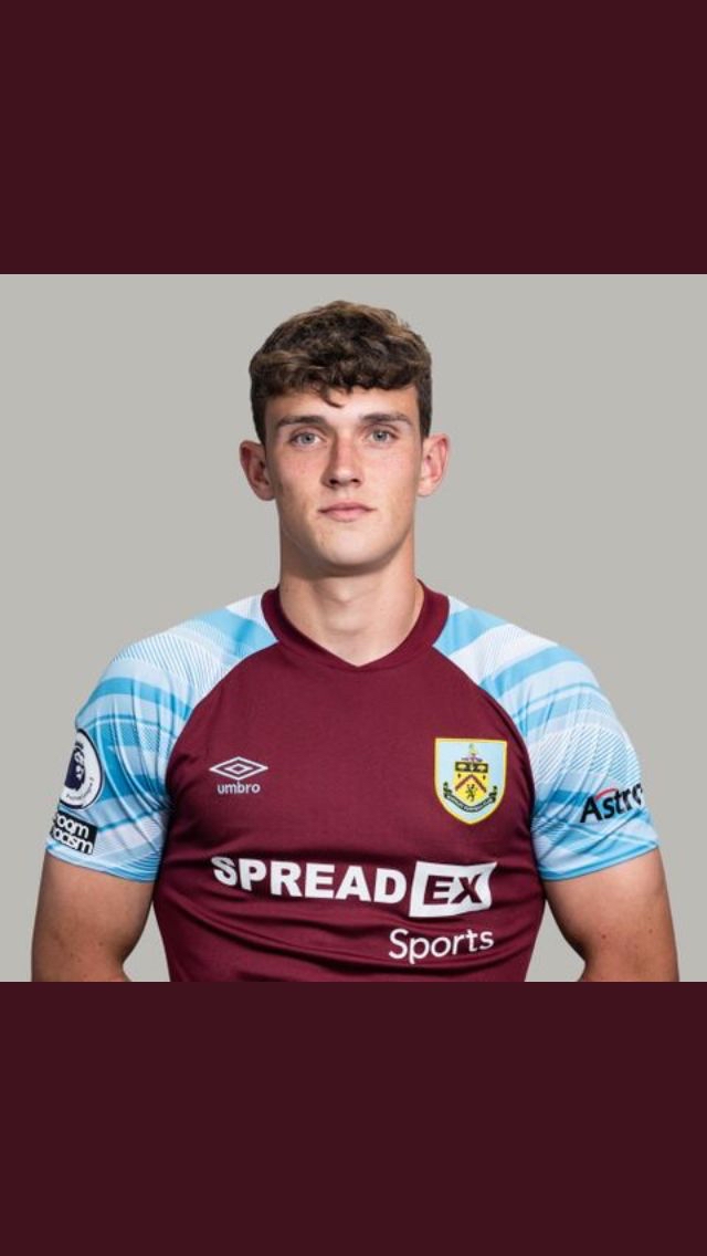 Best of Luck 🤞 to former Aisling Annacotty player Dara Costelloe, who makes his first competitive appearance for Burnley FC tonight, in their Championship match v Huddersfield ⚽️⚽️⚽️